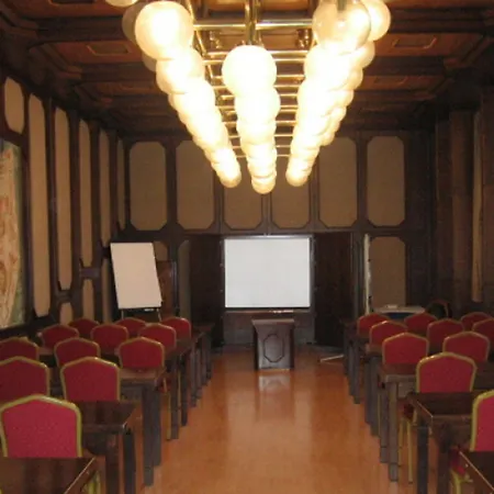 Konferencia غيور